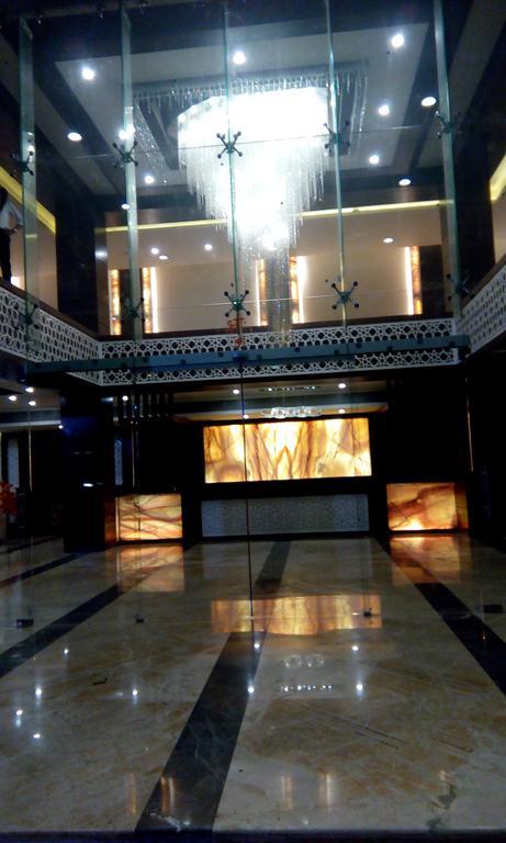 Meghdoot Hotel & Resort Ujjain Eksteriør bilde