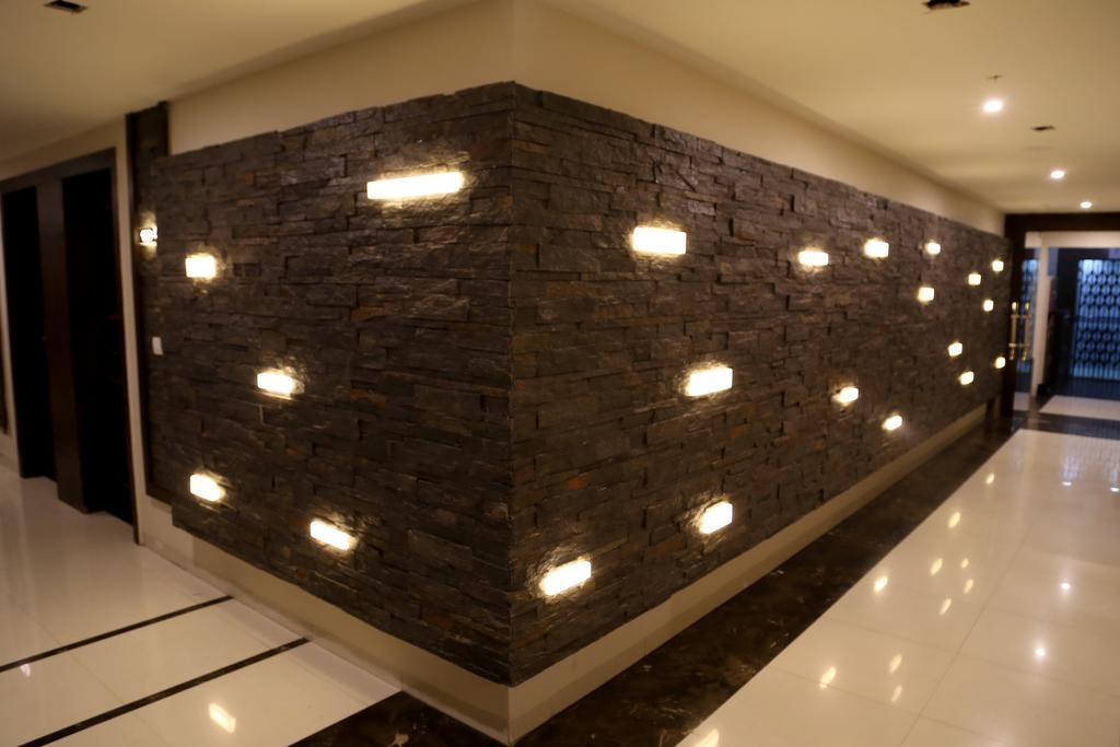 Meghdoot Hotel & Resort Ujjain Eksteriør bilde